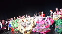 A megyei akadémiai kórus nagysikerű fellépése Beregszászon - Kárpátalja sokszínű népi kultúrájának őrzői