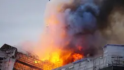 Hatalmas lángok csaptak föl Koppenhága egyik legrégebbi épületében