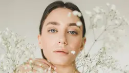 Hiába krémezed, fakó és élettelen a bőröd? – 5 vitamin, ami belülről segít a problémán