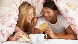 Valóban segít néhány meleg ital szex előtt? 