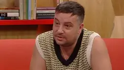 L.L. Junior lakott területen száguldozott: "Miért van még jogosítványa?"