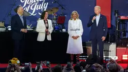 Joe Biden, felesége Jill Biden és Kamala Harris a függetlenség napi ünnepségen (j-b) (Fotó: EPA/Will Oliver)