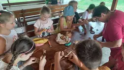 Ukrán tábor a Kárpátaljai Magyar Nagycsaládosok Egyesülete szervezésében - Nyelvtanulás játékosan