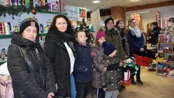 Rózsahölgyek karácsonyi akciója - Szeretettel jót tenni. Fotó: Kárpátinfó/ Kovács Erzsébet 