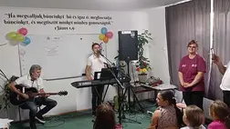 Bibliai gyermekhét és evangelizáció a Glória Ifjúsági Központban - „Nézzük fel Jézusra!” 