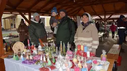 Adventi vásárra készül Beregszász - Minden, ami kézműves termék. Felvételeink a tavalyi adventi vásáron készültek.