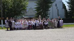 Cseperedő táncosok-zenészek találkozója Mezőváriban - Közösségépítő örömtánc, örömzene, játék. Fotó: Beregszászi Gabriella