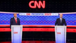 Joe Biden demokrata párti amerikai elnök és Donald Trump republikánus párti volt amerikai elnök az elnökjelöltek első televíziós vitáján a CNN amerikai tévécsatorna atlantai stúdiójában 2024. június 27-én. (Fotó: MTI/EPA/Michael Reynolds)