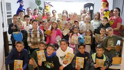 Bábszínház a Glória Ifjúsági Központban - Szeretni soha nem késő