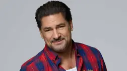 Árpa Attila végre nem rosszfiút játszik: ilyen lett a Pokoli rokonok című új sorozat