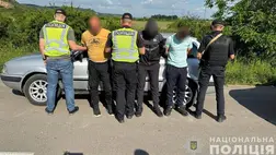 Embercsempészet miatt őrizetbe vettek egy dédai férfit Kárpátalján. Fotó: Nemzeti Rendőrség