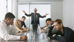 A förtelmes főnökök ismérvei: a nárcisztikustól a szuperhősig