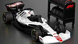 Ennél jobb hírt nem kaphattak volna a Forma-1 rajongói