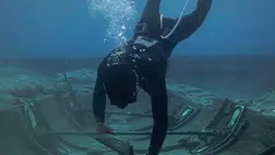 Egy majdnem teljesen komplett föníciai hajót emeltek ki a tengerfenékről 