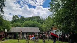 Kárpátalján végső búcsút vettek a háborúban elesett Jaroszlav Buzak katonától. Fotó: Jaszinyai kistérség