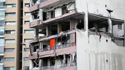 Súlyosan megrongálódott lakóépület egy izraeli légicsapást követõen Bejrút belvárosában 2024. szeptember 30-án.  (Fotó: MTI/AP/Huszein Malla)