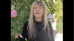 A 70 éves Marcellina smink nélkül