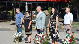 Augusztus 29-én, Ukrajna védelmezőinek emléknapján megemlékezésre került sor Beregszászban, a Hősök terén. Fotó: Babják Zoltán/Facebook