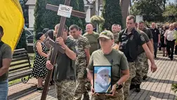 A Huszti járásban végső búcsút vettek a háborúban elesett Mikola Cilyo katonától. Fotó: Ilosvai Városi Tanács