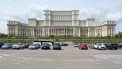 A román parlament épülete