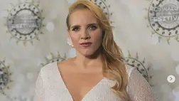 Tóth Verát ilyen mély dekoltázzsal még nem láttuk