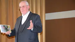 Munkácsy Mihály Magyar Ház – találkozó Zolcer János íróval, televíziós producerrel - A világpolitika nagy titkainak ismerője. Fotó: Kárpátinfó/ Kovács Elemér