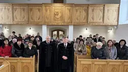 Fekete Károly és Zán Fábián Sándor a borzsovai református templomban