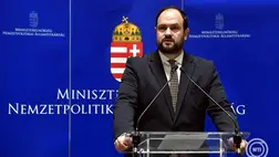  Nacsa Lőrinc, a Miniszterelnökség nemzetpolitikáért felelős államtitkára a külhoni magyarok magyar nyelvű oktatását támogató Szülőföldön Magyarul program indulásáról tartott sajtótájékoztatón Budapesten 2025. április 8-án. MTI/Soós Lajos