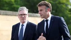 Emmanuel Macron és Keir Starmer (Fotó: Hollie Adams/Pool/Getty Images)