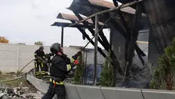 Az orosz erők újabb éjjeli dróntámadást hajtottak végre Prilukiban, Csernyihiv megyében. Energetikai létesítményt ért találat, több tízezer háztartás maradt áram nélkül, de a helyreállítás már folyamatban van. Fotó: t.me/chernigivskaODA