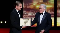 Cannes-i megnyitó: Robert De Niro tiszteletbeli Arany Pálmát kapott