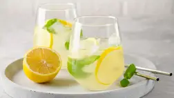 A citromos víz tényleg akkora csodaszer? Utána néztünk mire jó, mire nem 