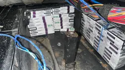 Cigarettacsempészet kísérlete Kárpátalján, az autót lefoglalták. Fotó: Ukrán Állami Határőrszolgálat