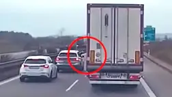 Csúzlival támadtak rá az ukránok egy cseh kamionsofőrre. Kiemelt kép forrása: YouTube