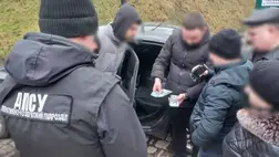 Egy kárpátaljai férfit öt évre ítéltek, mert 10 ezer dollárért szervezte katonaköteles férfiak illegális átkelését a magyar-ukrán határon. Fotó: DPSZU