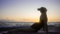 Ez a testgyakorlat a leghasznosabb a jobb alvás eléréséhez 