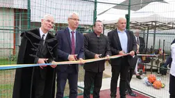 Hálaadó ünnepség a sportpálya átadása alkalmából a Glória Ifjúsági és Missziós Központban 