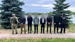 Határsértőket tartóztattak fel a magyar–ukrán határ közelében – Kárpátalja. Fotó: Ukrán Állami Határőrszolgálat