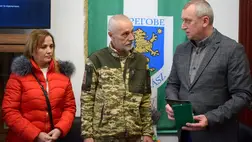 A Szülőföld védelmezője – a Beregszászi kistérség Hőse kitüntetést vehette át Kacsó Attila főtörzsőrmester. Fotó: Babják Zoltán/Facebook