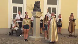 Kenyérszentelés és szoboravatás Beregszászban - A legnehezebb időben is lehet jövőt teremteni