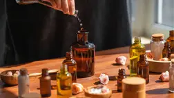 Kisimítja a ráncokat és fiatalítja az arcbőrt: éjszakai kollagénbomba házilag