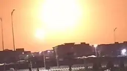 Köztéri kamera felvétele az indiai hadsereg által Pakisztánra mért rakétacsapás idején, 2025. május 7-én (Fotó: X.com)