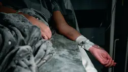 Megszavazta a brit parlament, hogy a gyógyíthatatlan betegségben szenvedők segítséggel vethessenek véget életüknek. Illusztráció (Fotó: Shutterstock)