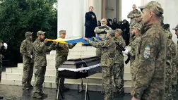 Munkács városa végső búcsút vett a kárpátaljai 128. hegyivadász dandár katonájától, Volodimir Forosztól. Fotó: Munkácsi Városi Tanács