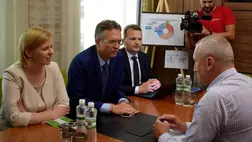 Napirenden az oktatás és a kultúra – magyarországi delegáció látogatott el a Beregszászi Városi Tanácsba