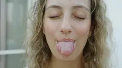 Fehér, sárga, térképes? Ezt árulja el a nyelved az egészségedről 