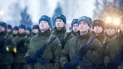 Oroszország csapásmérő katonai csapatokat telepít a NATO-határok közelébe