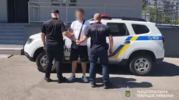 Perecsenyben elfogtak egy férfit, aki katonaköteleseket akart illegálisan külföldre juttatni. Fotó: Ukrán Nemzeti Rendőrség