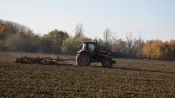 Megkezdődött a munka a földeken - A tavaszi rajt küszöbén. Fotó: Kárpátinfó/ Kovács Elemér