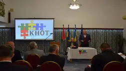 Tisztújító KHÖT-közgyűlés a Helikonban - Önkormányzatok – nehezített körülmények között. Fotó: Kárpátinfó/ Kovács Erzsébet